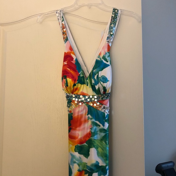 Morgan & Co. Dresses & Skirts - Beaded multi color dress